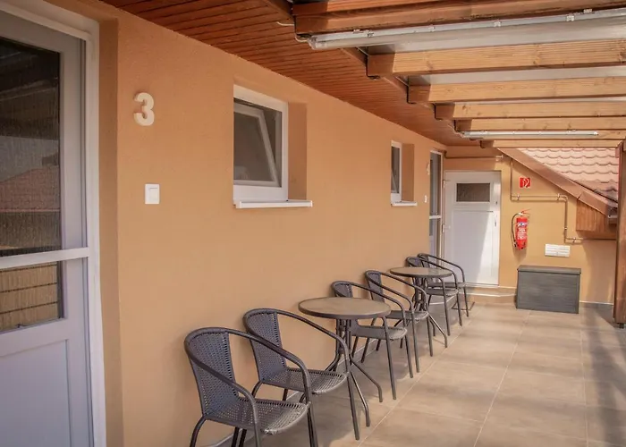 Oros House Apartmanhaz
