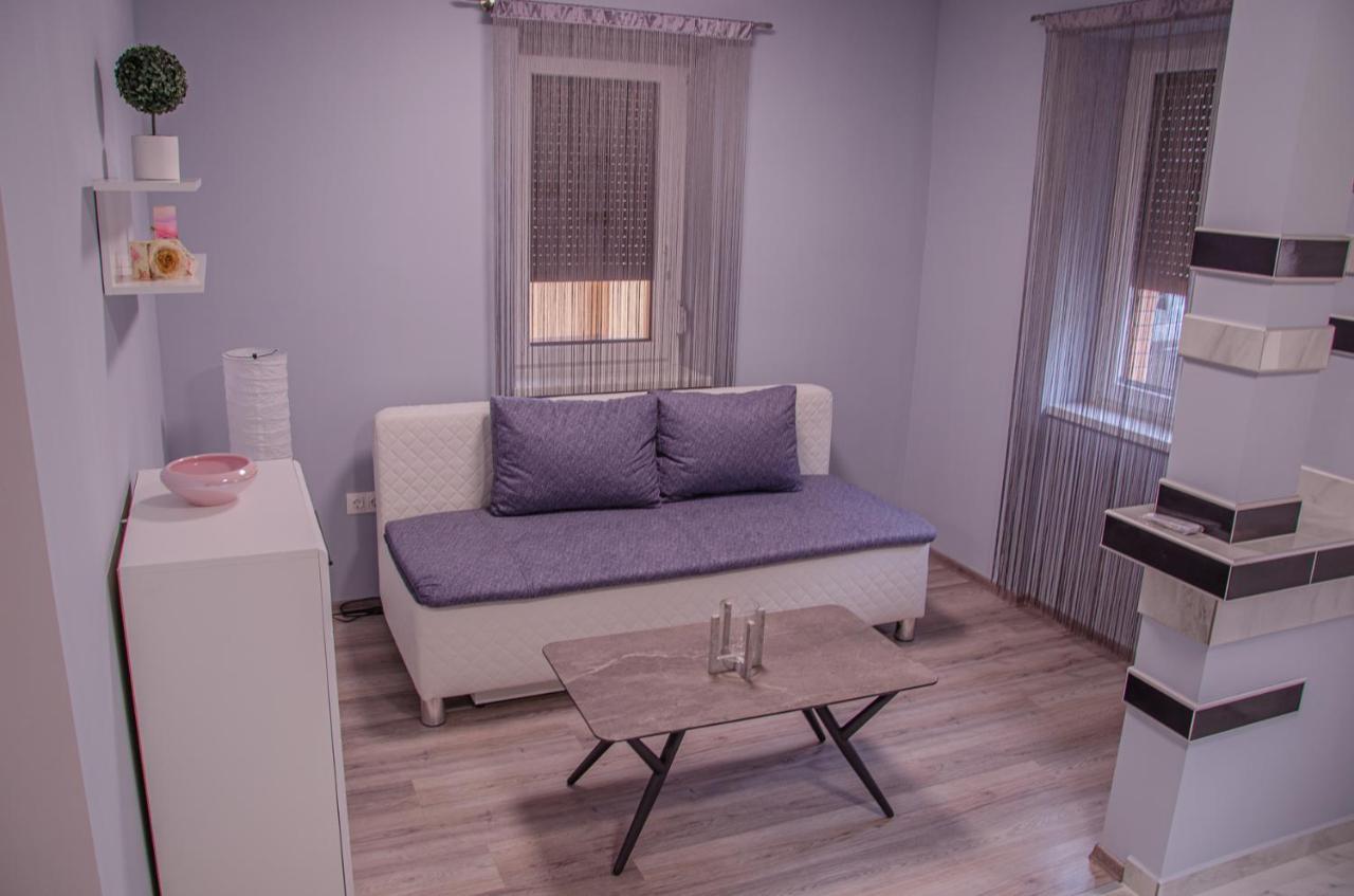 Apartament Oros House Apartmanhaz Orosháza